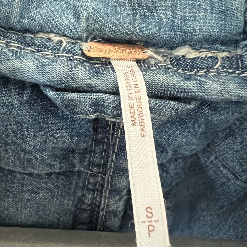 Free People Quilted Light Blue Denim Zip Jacket - Picture 4 of 7